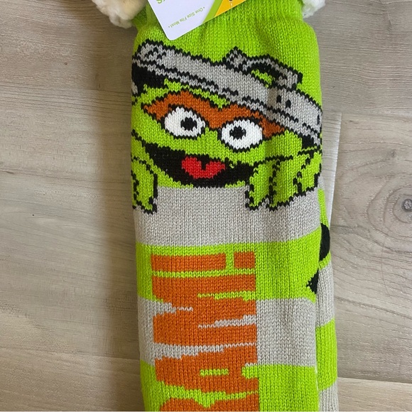 SESAME STREET • NEW! Sherpa Socks with Grippy Soles - OS - Picture 2 of 10